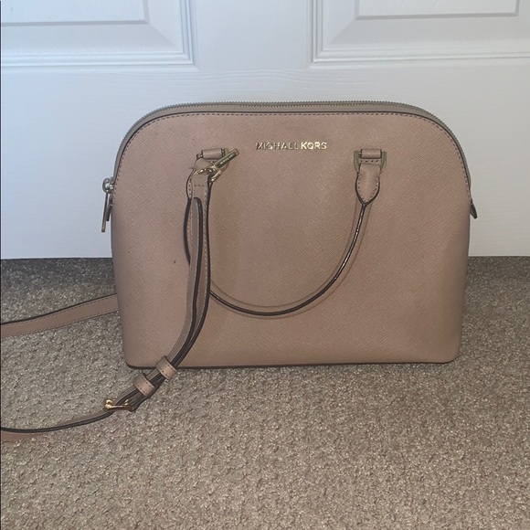 MICHAEL KORS BLUSH HANDBAG💖 - Picture 3 of 6